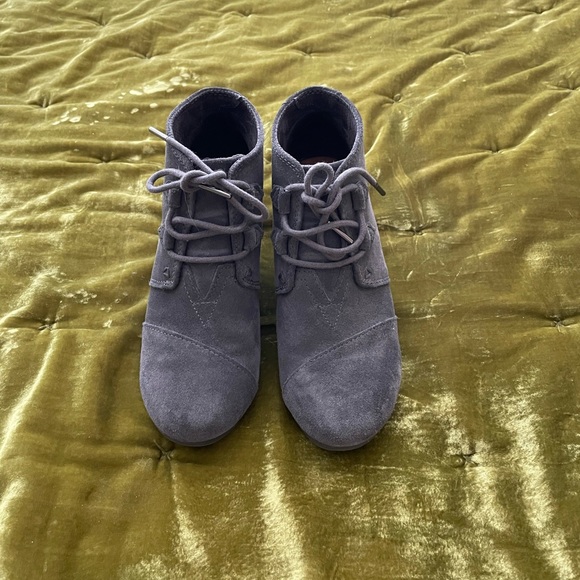 Toms Kala Suede Wedge Bootie Gray 7.5 - Picture 7 of 8